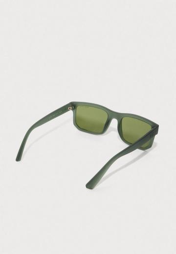 Солнечные очки