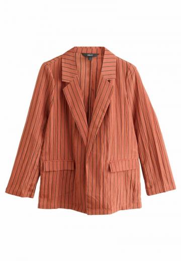 Короткое пальто