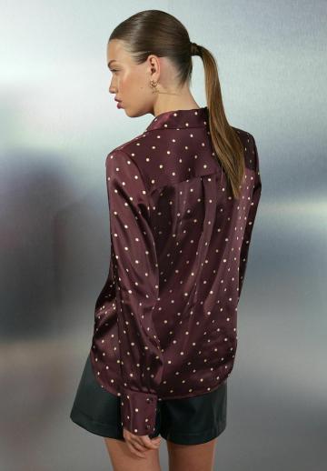 Атласная блузка