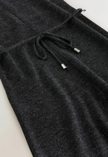 Вязаное платье