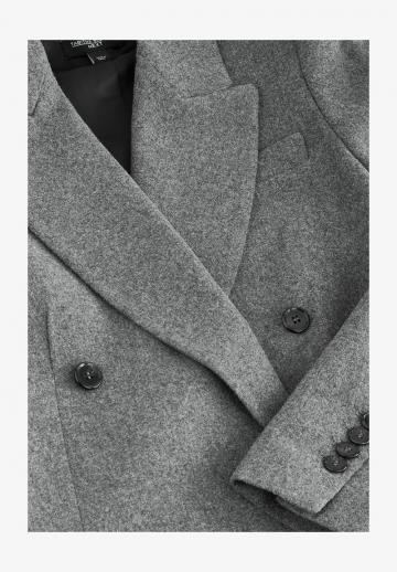 Короткое пальто