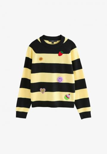 Пуловер в полоску