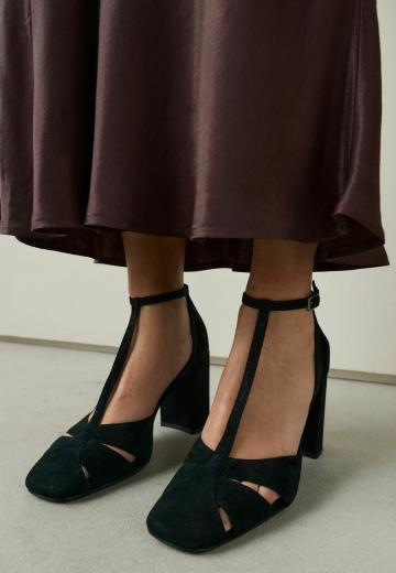 Туфли с ремешком