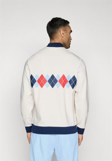 Спортивная кофта