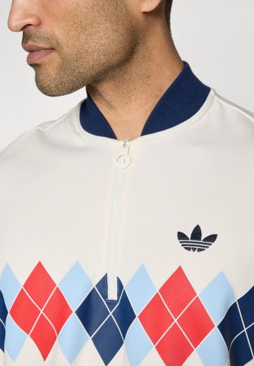 Спортивная кофта