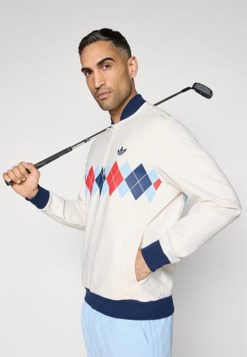 Спортивная кофта