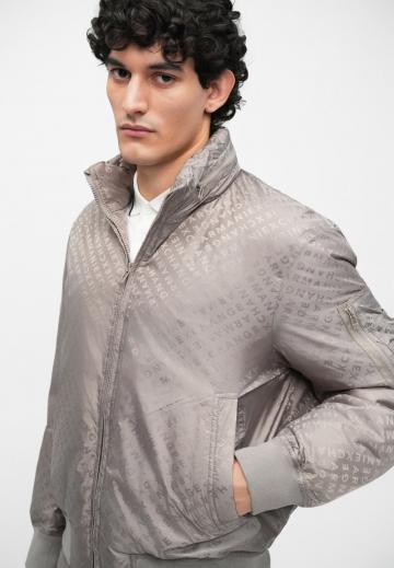 Зимняя куртка