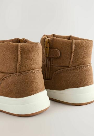 Детская обувь