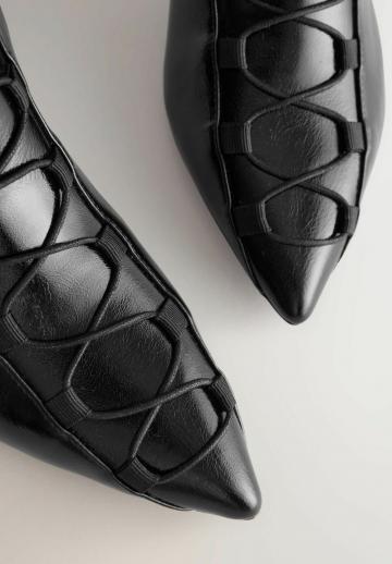 Сапоги на шнуровке