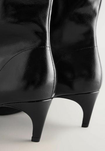 Сапоги на шнуровке