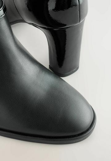 Туфли с высоким носом