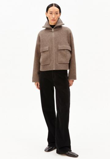 Вязаная кофта