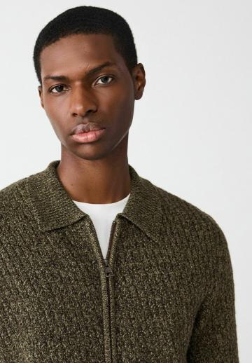 Вязаная кофта