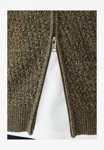 Вязаная кофта