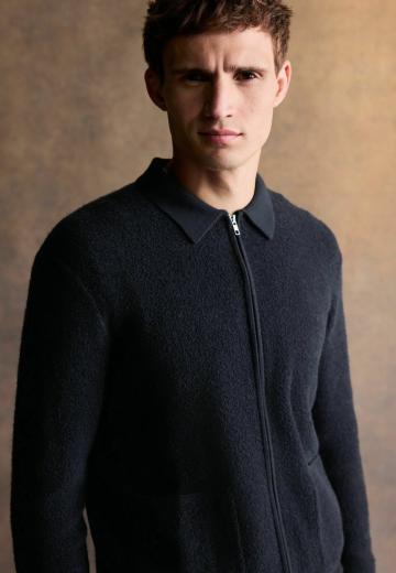 Вязаная кофта