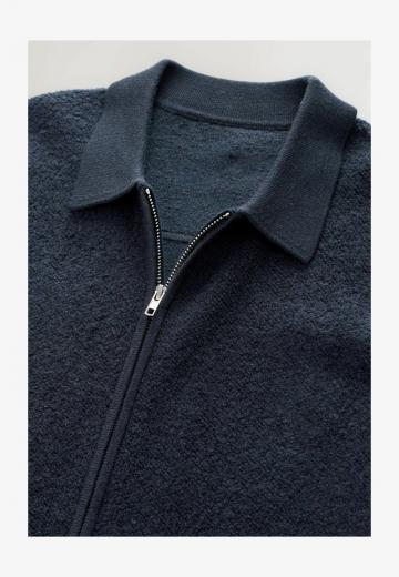 Вязаная кофта