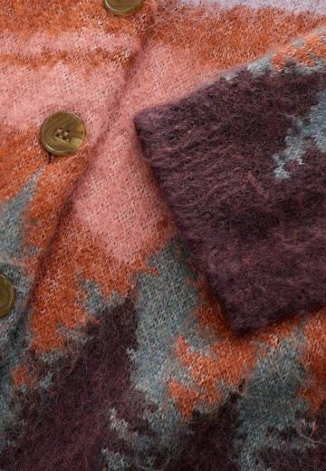 Жаккардовая вязаная кофта