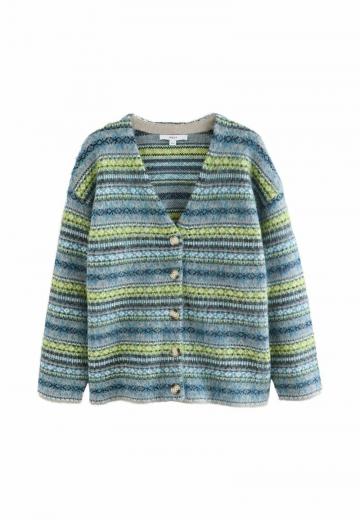 Жаккардовая вязаная кофта