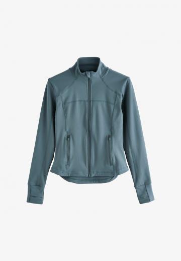 Спортивная куртка