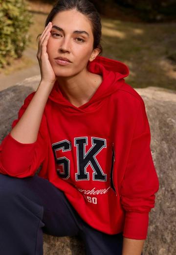 Пуловер с капюшоном