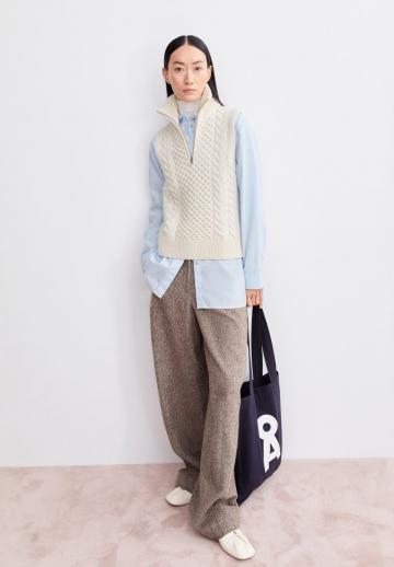 Пуловер без рукавов