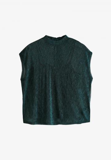 Блузка без рукавов