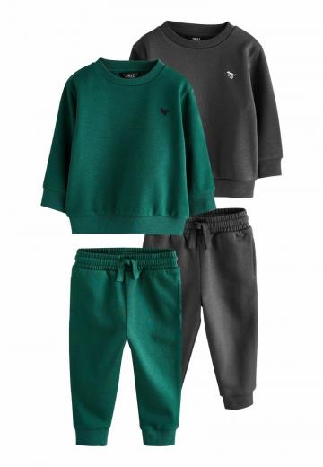 Набор одежды