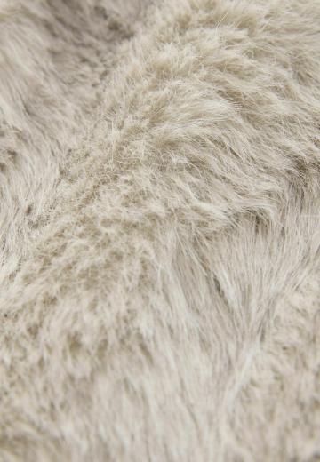 Пуховой жилет