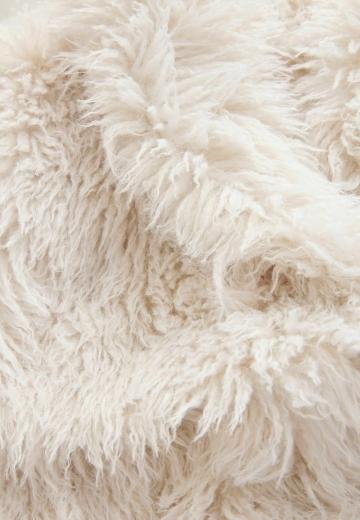 Пуховой жилет