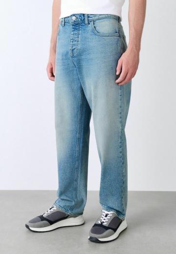 Джинсы