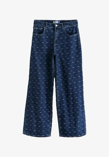 Прямые джинсы