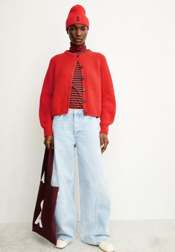 Вязаная кофта