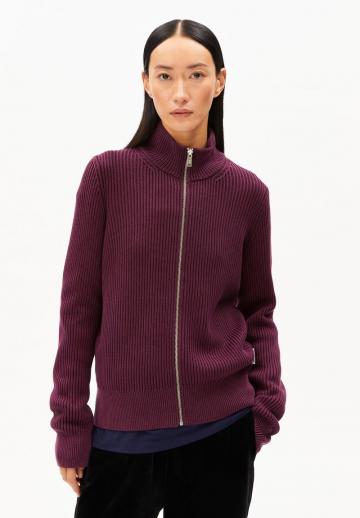 Вязаная кофта