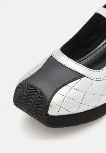 Спортивные балетки