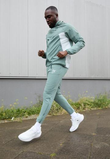 Беговые кроссовки