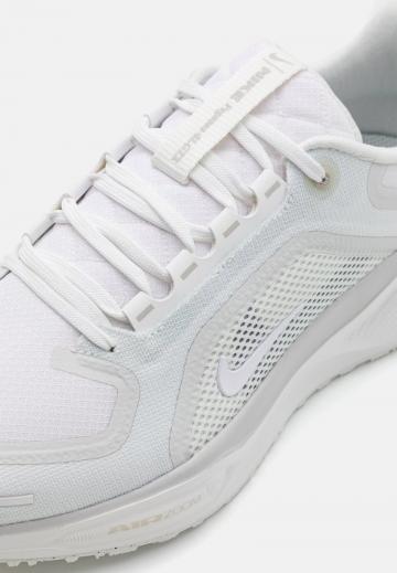 Беговые кроссовки