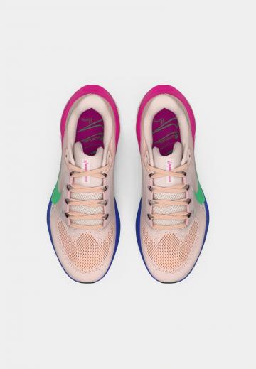 Беговые кроссовки