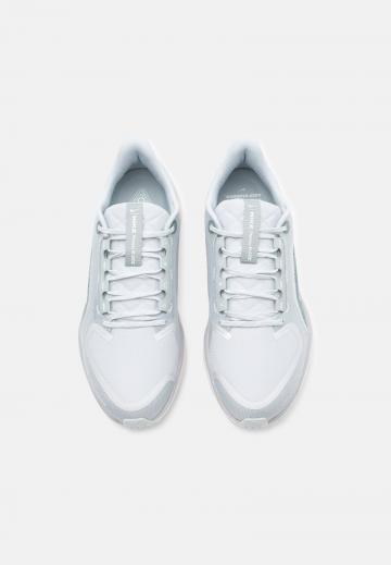 Беговые кроссовки