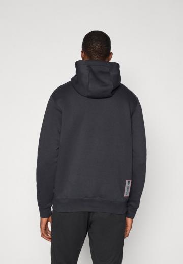 Спортивная кофта