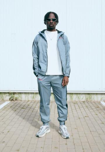 Спортивный костюм