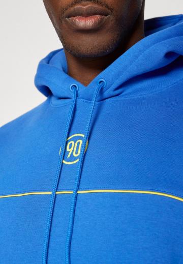 Спортивная кофта