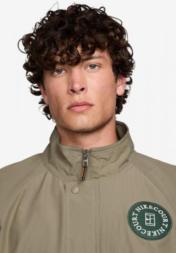 Спортивная куртка