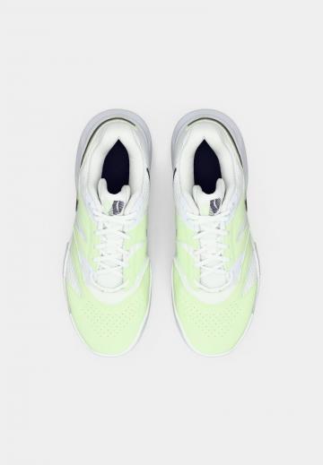 Теннисные кроссовки