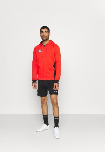 Спортивная кофта