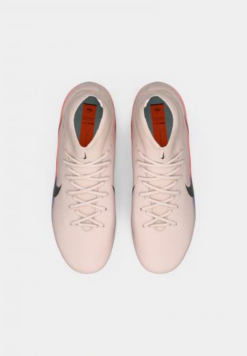 Футбольные бутсы