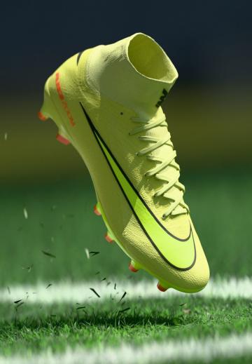 Футбольные бутсы