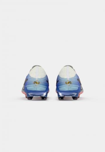 Футбольные бутсы