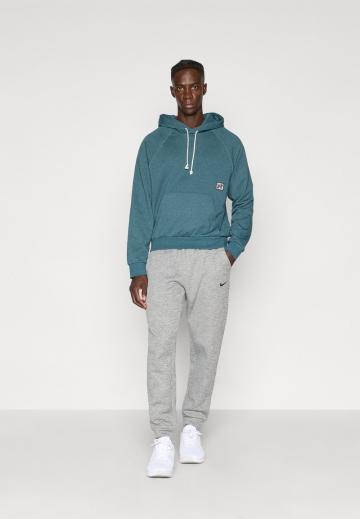 Спортивная кофта