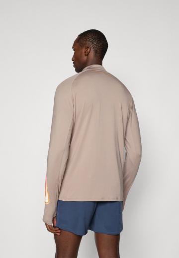 Спортивная майка