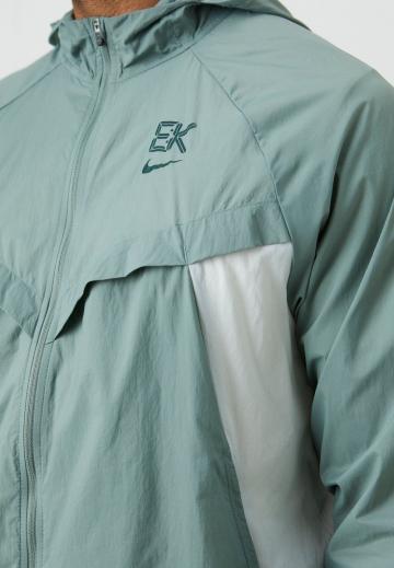 Спортивная куртка